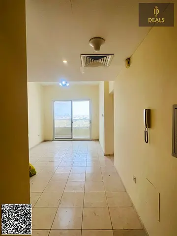 Spacious 2 Bedroom Apartment with Covered Parking & Balcony for Rent in Al Hamidiya 1