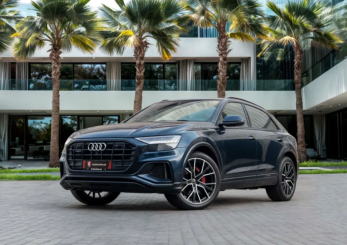 Audi Q8 2023 — photo 1 of 14