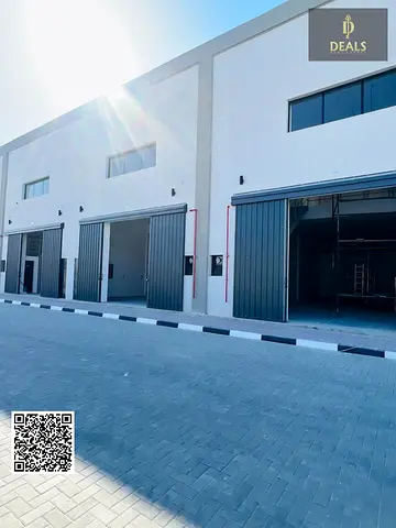 مستودع جديد للإيجار في الجرف الصناعية 2 – عجمان | 2800 قدم² | كهرباء 100 كيلو وات