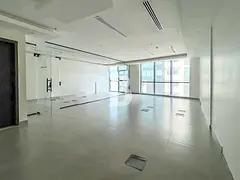 Walking Distance to METRO | Glass Partition