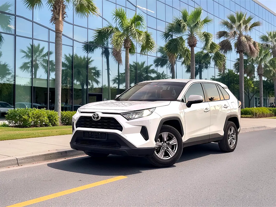Toyota Rav 4 2022 — photo 1 of 20