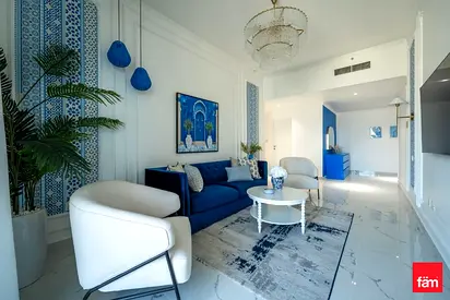 Vacant | Sea View | Upgraded | Furnished