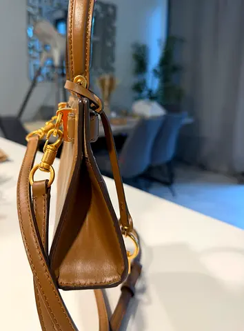 Tory Burch Elegant Brown Handbag