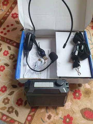 Portable voice amplifier with headset microphone — working condition