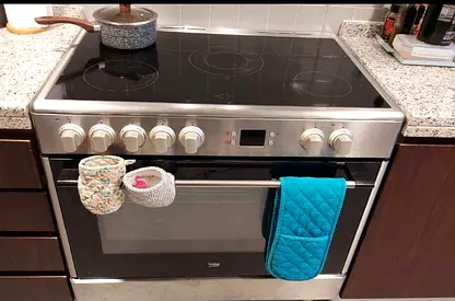 Stainless Steel Cooktop with Oven