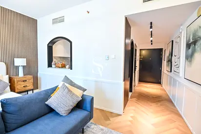 Fully Furnished| Upgraded Studio |12 Cheques