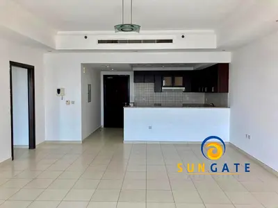 low floor , spacious living room , open kitchen