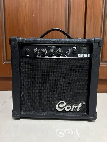 Cort CM10B Guitar Amplifier