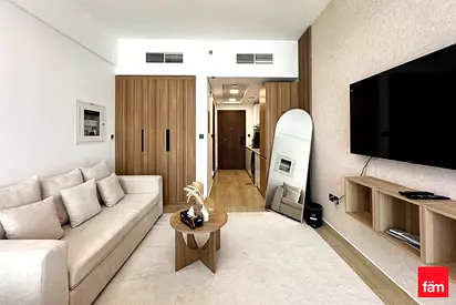 Fully Furnished Studio, Pool View, Vacant Now