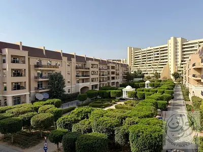 Amazing| Bright | Full Garden View!