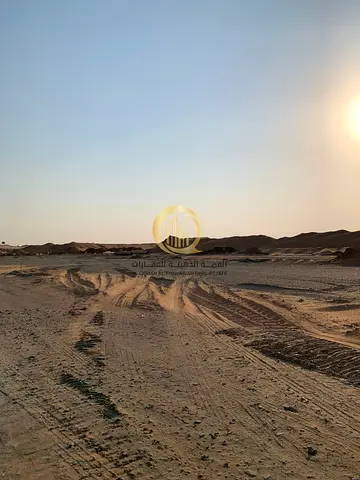 للبيع ارض تجاري سكني , في منطقة الرقيبة . تصريح بناء , ارضي محلات + 4 طوابق , تملك للاخوة المواطنين ودول مجلس الخليج