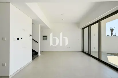 Back to Back Unit | Corner Kitchen | Close to Amenities
