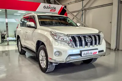 AED 2529/month | 2017 Toyota Prado  | GCC Specs | Ref#442397