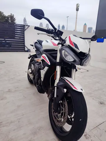 Triumph street triple 660 2021