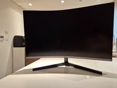 Curved 32 Inch Samsung Monitor Brand New