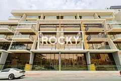 ELEGANT STUDIO WITH BALCONY IN LUXURIOUS BUILDING IN JVC