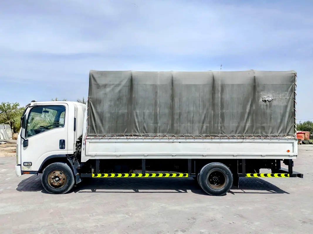 Isuzu N-SERIES 2012 — photo 1 of 13