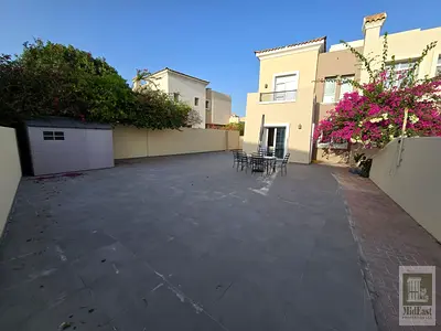 UPGRADED | 2 BEDROOM TH | END UNIT | BIG PLOT