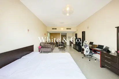 Studio | Great Location | Spacious Layout