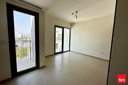 Prime Location | Mid Unit | Ready To Move