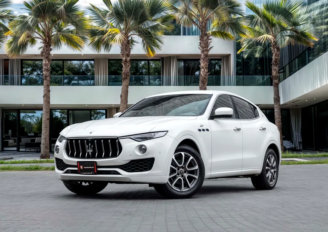 Maserati Levante 2023 — photo 1 of 14