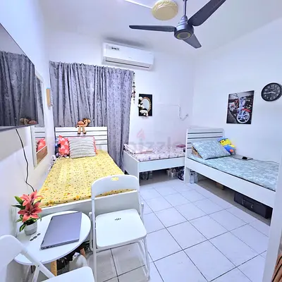 Female Executive Bedspace