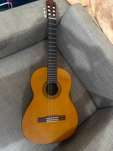 Yamaha C40 Guitar