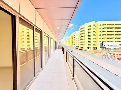 0% COMMISSION LIMITED TIME || 4-BHK FAMILY || READY TO MOVE || SPACIOUS LAYOUT|| PRIME LOCTAION