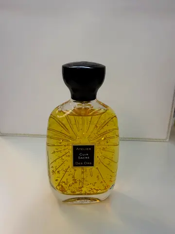 Atelier Des Ors - Cuir Sacre tester