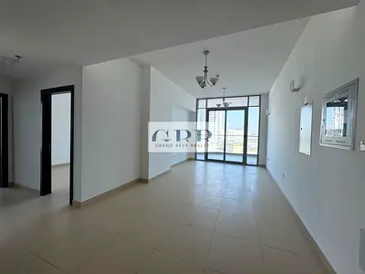 Massive size 1BHK with balcony at prime location