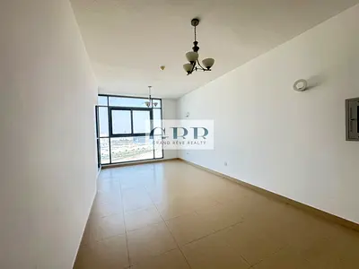 Massive size 1BHK with balcony at prime location