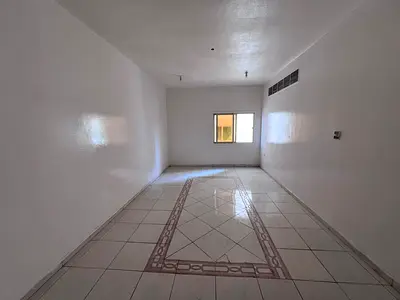شقة غرفتين وصالة للإيجار – النعيمية 2 عجمان على شارع الملك فيصل 🏡 شقة مميزة بتصميم عملي ومساحات مريحة