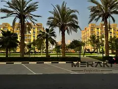 High cladding |Beautiful gardens |Closed compound