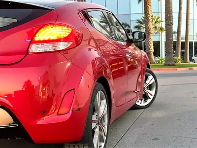 صورة 6 لـ 2016 Hyundai VELOSTER