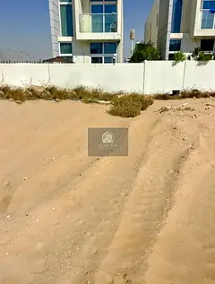 Distress | Corner Villa Plot | 5BHK + Maids | Near Pool &amp; Enterance