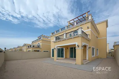 Vacant | Close to Meadows Souk | Maintained