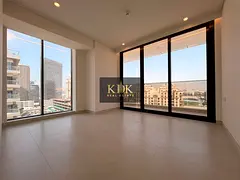Golf &amp; Skyline View | 2BR Apartment | Balcony Access
