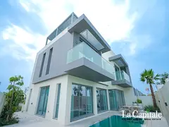 READY TO MOVE | HUGE PLOT | FULLY FURNISHED