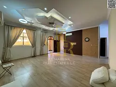 Villa in Al Rawda 1, street and alley behind the mosque, area 7000 feet, 9 master bedrooms, price in