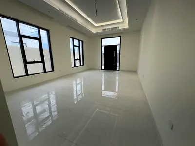 4 MASTER BR VILLA | 2 LIVING AREAS | GARDEN SPACE