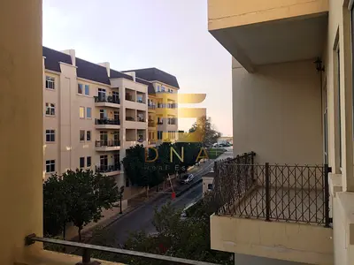 Well Maintained With 2 Balconies Mid Floor