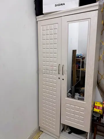 Modern Wardrobe with Mirror