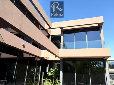 SPECIAL PRICE_PRIVTY POOL_CORNER UNIT_LANDSCAPE!