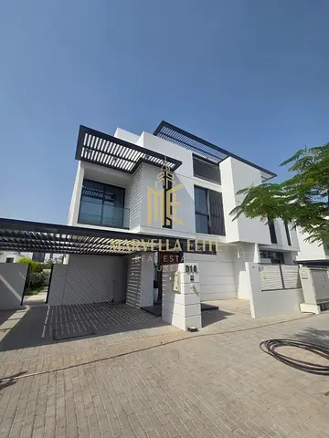 READY TO MOVE IN 4 WEEKS I FREEHOLD | 4 YR PAYMENT PLAN | SEA VIEW | HIGH ROI