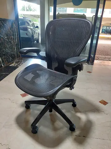 Office Herman Miller Aeron Classic Chair Size C Fully Adjustable