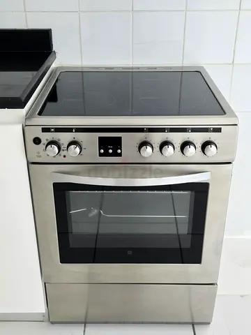 Hoover induction cooker for sell 60by60cm good working