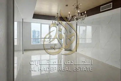 ✨ Experience Royal Waterfront Living with Direct Lake Views in Al Khan with Al Hadef Real Estate!