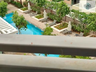 Ready to move -fully furnished -next to the mall