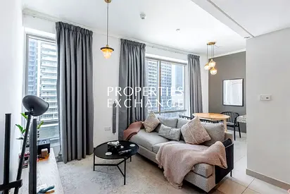 VACANT | NEGOTIABLE | FURNISHED | WALKING DISTANCE TO DUBAI MALL