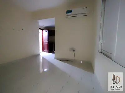 Hot Offer Spacious Studio Flat With built-in Split AC Central Gas In Just 15k